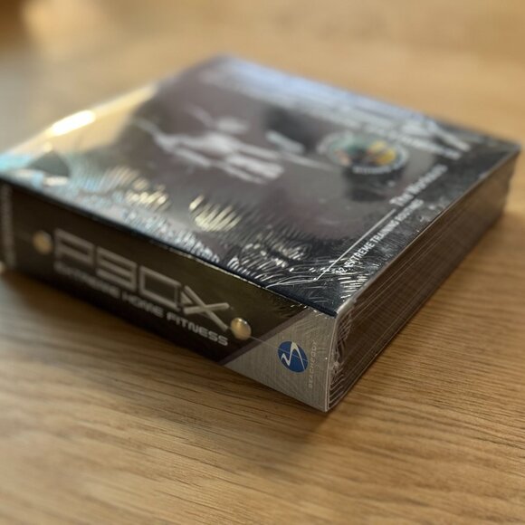 P90X Beachbody 12 DVD Workout Program w/Resistance Band & Nutrition Plan (2009) - Picture 3 of 13